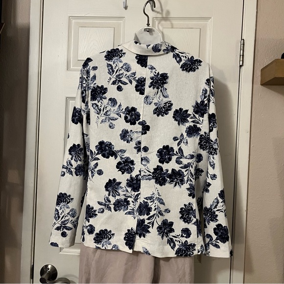 WILLIAM B Floral Blue & White Linen Rayon Blend Jacket Blazer 22” Pit to Pit L - Picture 3 of 9